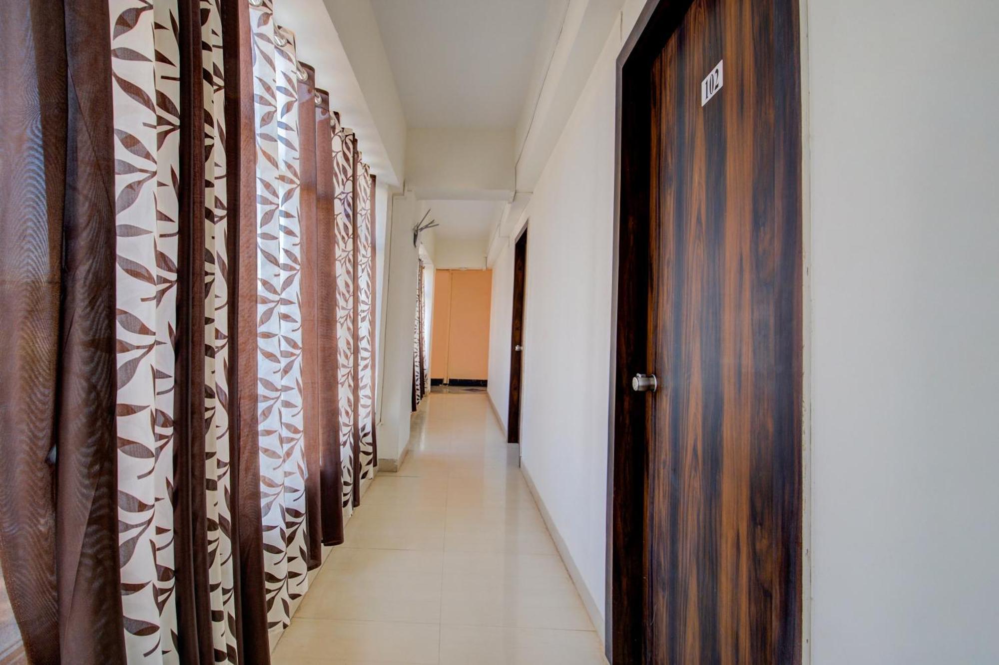 Hotel O Sairaj Lodge Méribel Village Zewnętrze zdjęcie